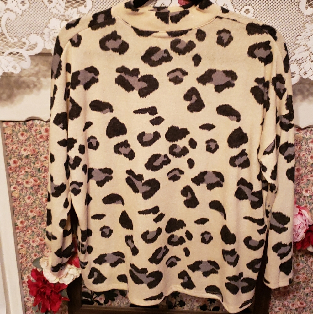 Leopard Longsleeve Shirt